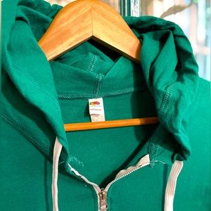 KELLY GREEN FRUIT OF THE LOOM HOODIE